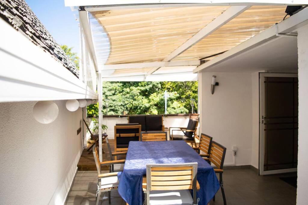 Le Flamboyant Lägenhet Saint-Gilles-les Bains Exteriör bild